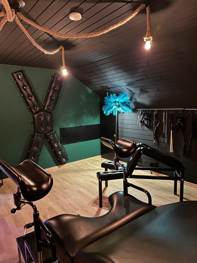 Erwachsenenhotel Bdsm Emotion Mit Privater Sauna Vlotho