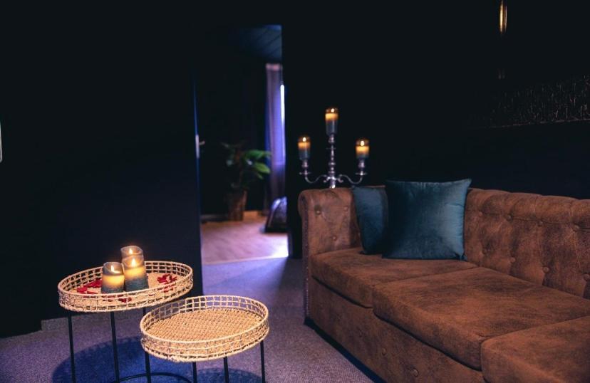 Apartment Erwachsenenhotel Bdsm Emotion Mit Privater Sauna *