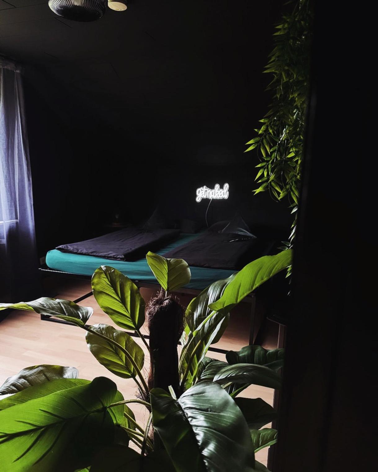 Erwachsenenhotel Bdsm Emotion Mit Privater Sauna